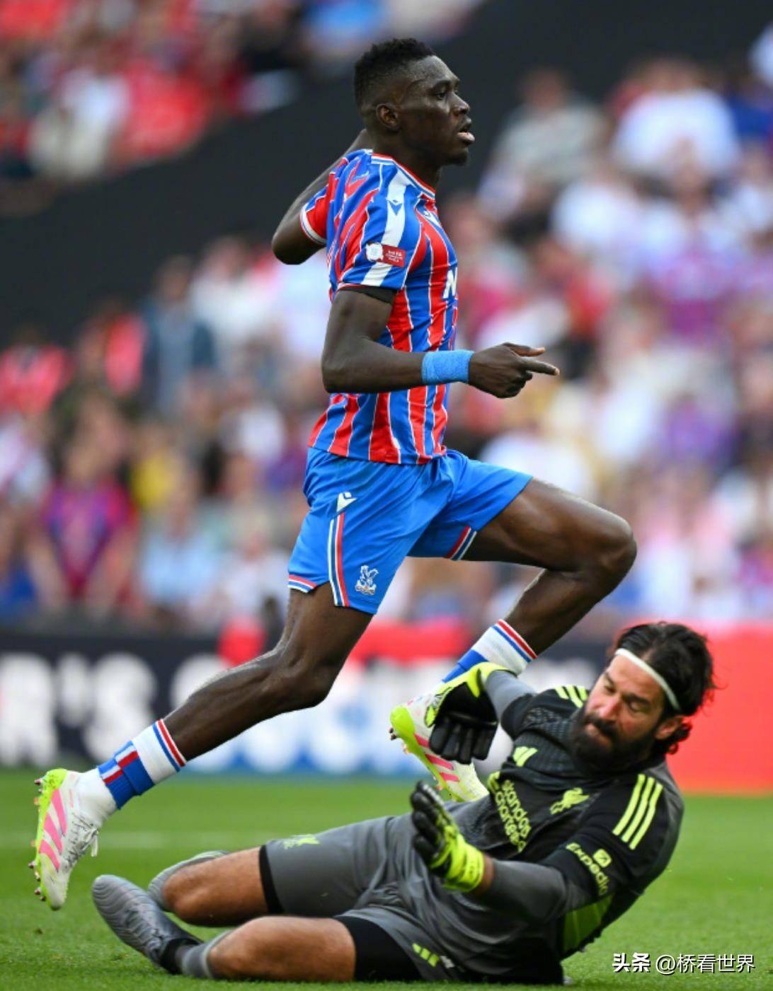 刚刚！俄克拉荷马雷霆战术微调备战社区盾国际比赛日利物浦备战CBA常规赛，曼联关键时刻更衣室发声的简单介绍