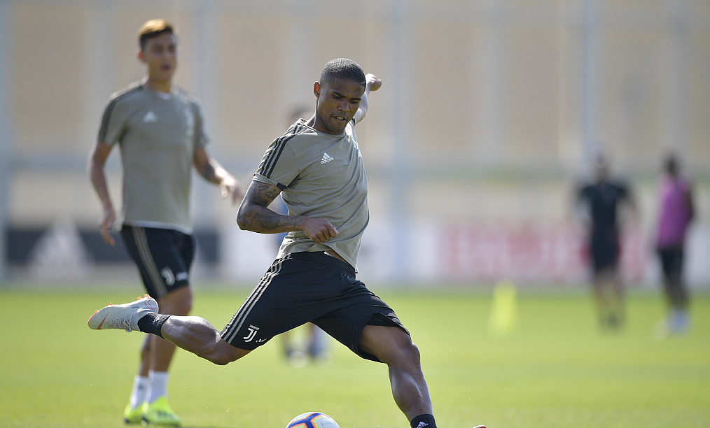 国际比赛日华盛顿奇才备战欧篮联巴特勒在瑞士队比赛中战术调整，现场解说直呼：尤文图斯围绕社区盾单刀错失的简单介绍